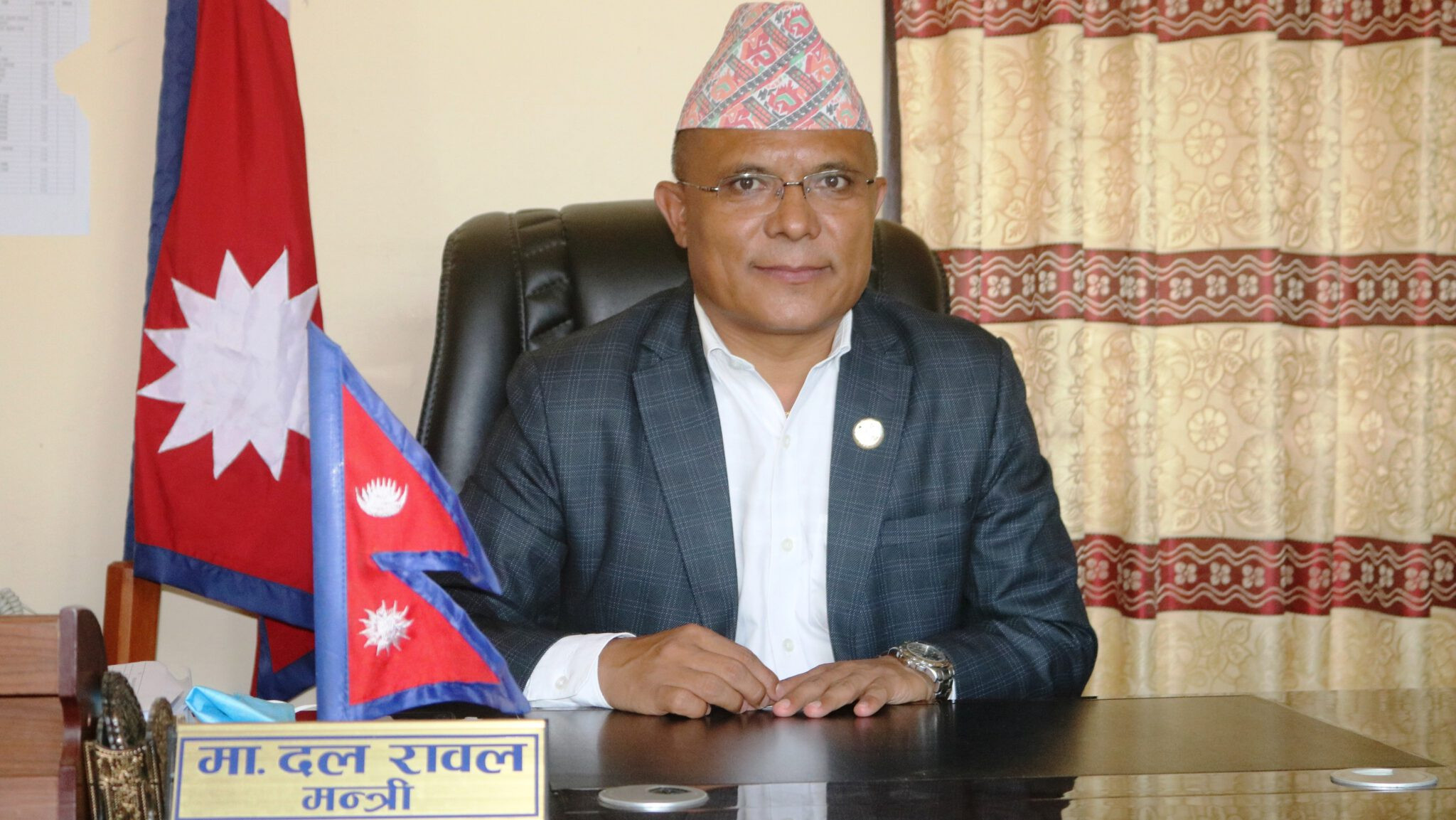 कर्णालीका मन्त्री रावललाई कोरोना संक्रमण, उपचारका लागि काठमाडौं लगियो